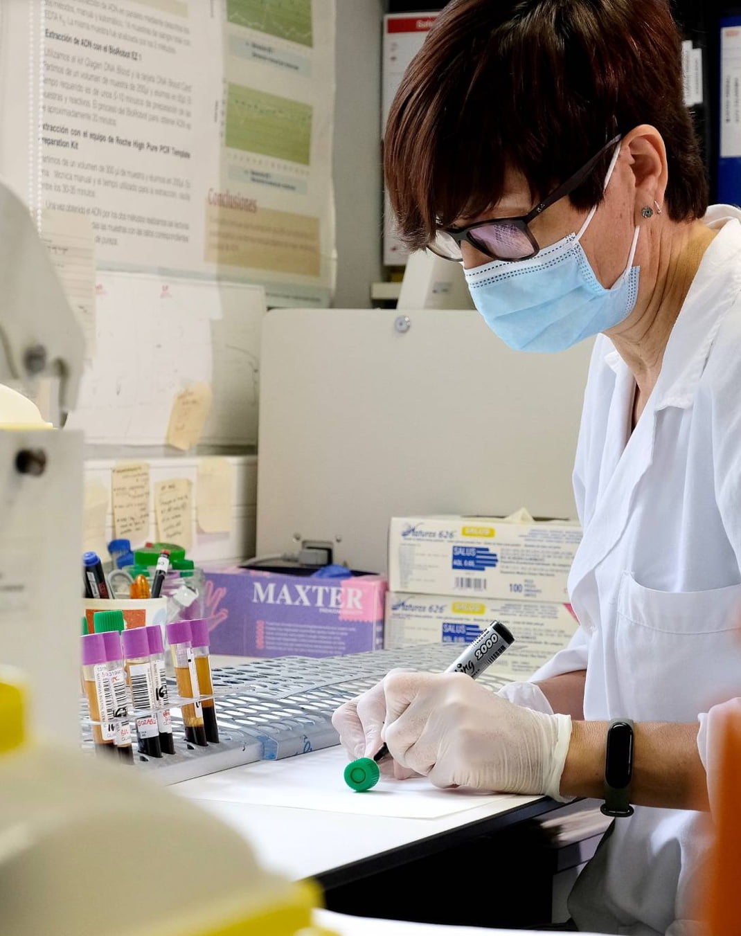 A Catalunya, què han de fer aquelles persones que vulguin conèixer el lloc d’enterrament d’un familiar desaparegut durant la Guerra Civil o la dictadura franquista i, si és possible, recuperar-ne les restes?